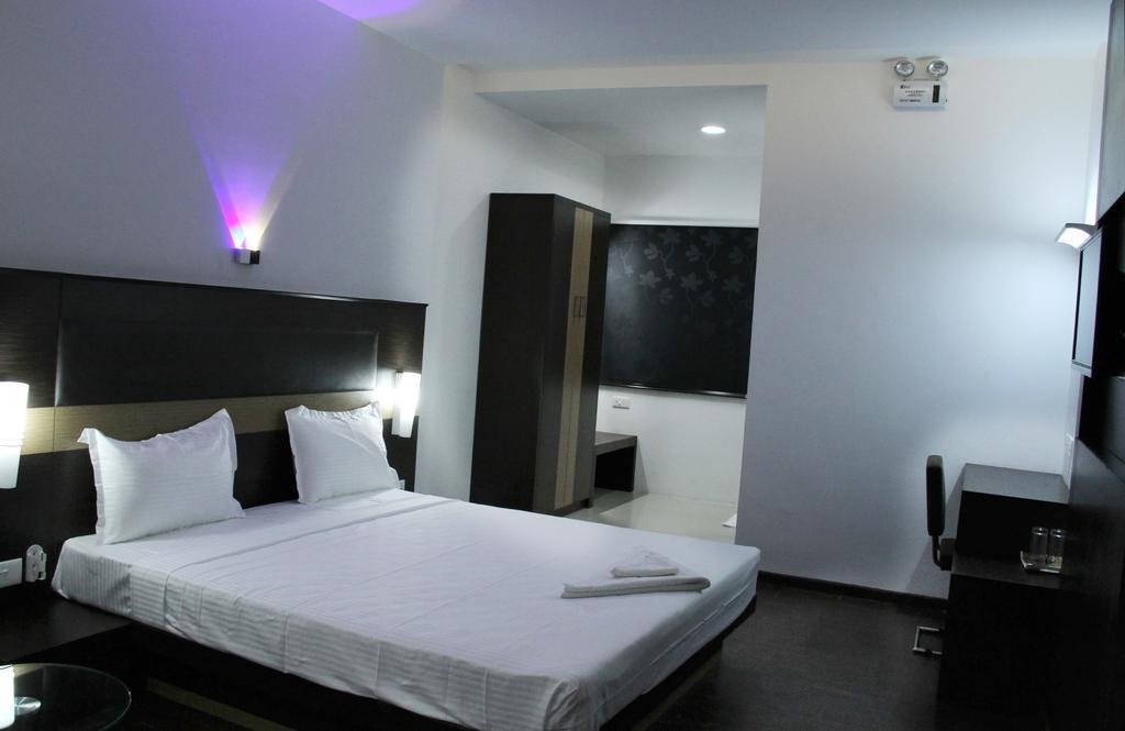 Hotel The Home Tiruppur Exterior foto